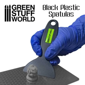 Czarne plastikowe szpatułki - drukarka 3D