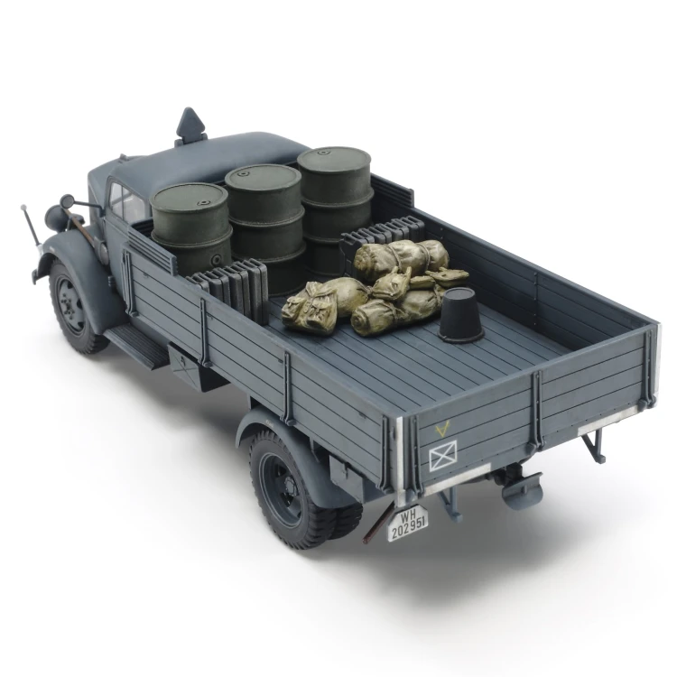 Tamiya 32585 1/48 German 3t 4x2 Cargo Truck