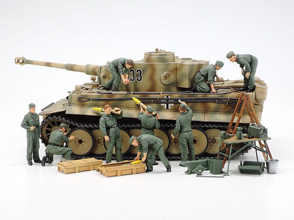 Tamiya_32547_1-48_Ger_Field_Maintenance_Set-osnowa-3.jpg