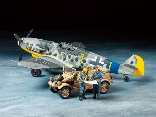 Tamiya_25204_1-48_Messerschmitt_Bf109_G-6_-_Kubelwagen_Type_82_Set-osnowa-3.jpg